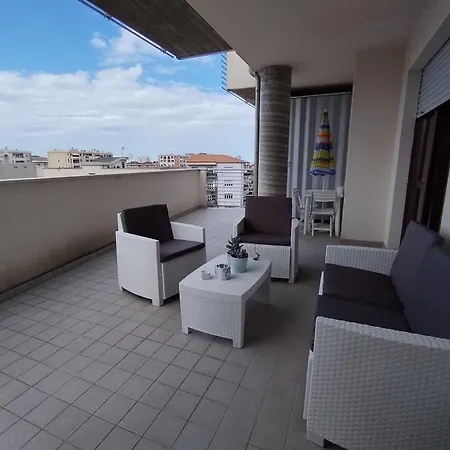 Nuovissimo Ad Un Passo Dal Mare Apartment